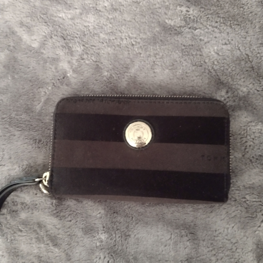 Tommy Hilfiger wallet